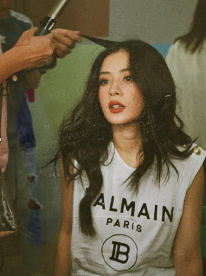 Chi Pu và Tiên Nguyễn đụng độ: Có quá nhiều sự thượng lưu quý tộc ở đây, nhưng vòng eo của Chi là đỉnh nhất-3