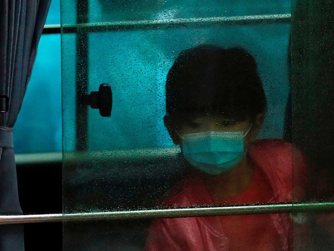 Nhìn lại 100 ngày Covid-19 lộng hành khiến cả thế giới chao đảo, kẻ thù cướp đi sinh mạng của chục ngàn người đến bao giờ mới chịu rút lui?-14