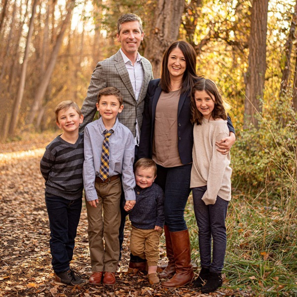 Trải nghiệm vượt cửa tử của những bệnh nhân Covid-19 trong phòng chăm sóc tích cực: Cảm giác giống như... bị chôn sống-5