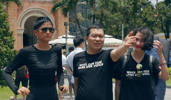 H’Hen Niê: Mẹ đồng ý quan hệ của tôi với bạn trai-2