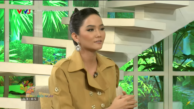 H’Hen Niê: Mẹ đồng ý quan hệ của tôi với bạn trai-1