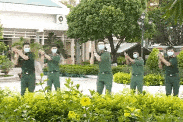 MXH dậy sóng với ca khúc kêu gọi đẩy lùi dịch corona, phát hiện tác giả chính là chú bộ đội sở hữu MV 17 triệu view trước đây
