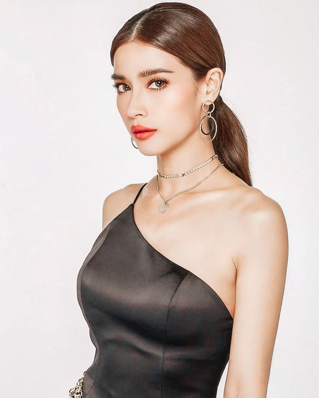 Nữ diễn viên nổi tiếng Thái Lan bóc phốt Huyền Baby tận 2 lần vì sử dụng hình ảnh trái phép, khẳng định sẽ nhờ pháp luật xử lý-2