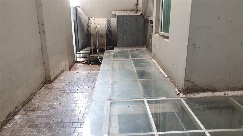 Công an TP.HCM phong tỏa hiện trường nơi tiến sĩ Bùi Quang Tín rơi lầu-3