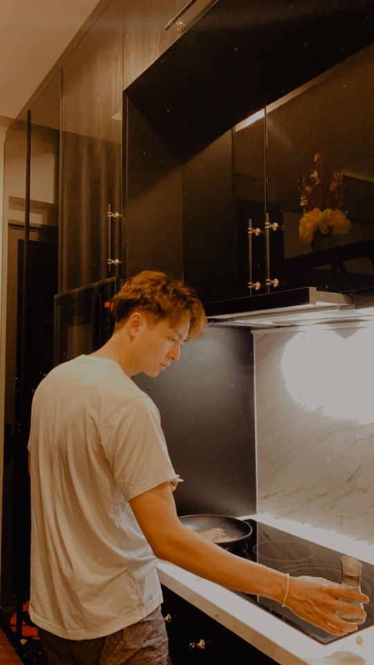 Hé lộ 1 số góc trong căn hộ tiền tỉ của ca sĩ Ngô Kiến Huy-7