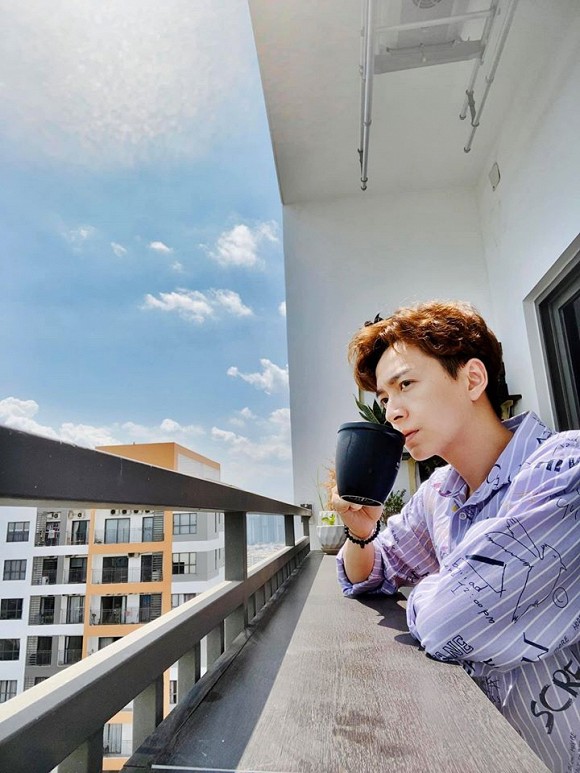 Hé lộ 1 số góc trong căn hộ tiền tỉ của ca sĩ Ngô Kiến Huy-11