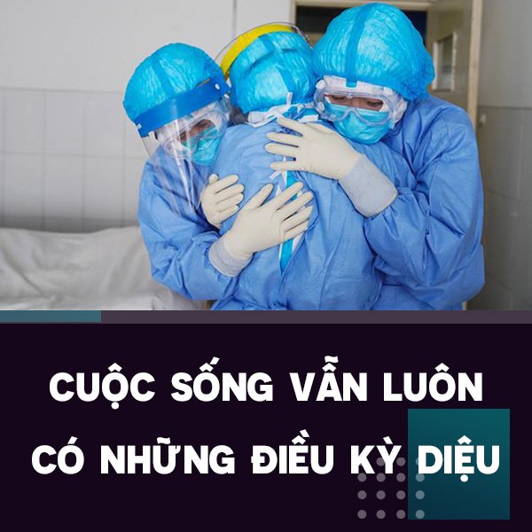 Điều kì diệu tại BV Bạch Mai những ngày cách ly toàn diện: Hàng chục y bác sĩ mặc đồ bảo hộ nỗ lực cứu sống sản phụ bị sốc mất máu, 2 lần ngừng tim-2