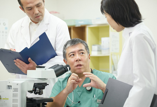 Nghiên cứu tâm huyết về bệnh ung thư từ BS Tachikawa-1