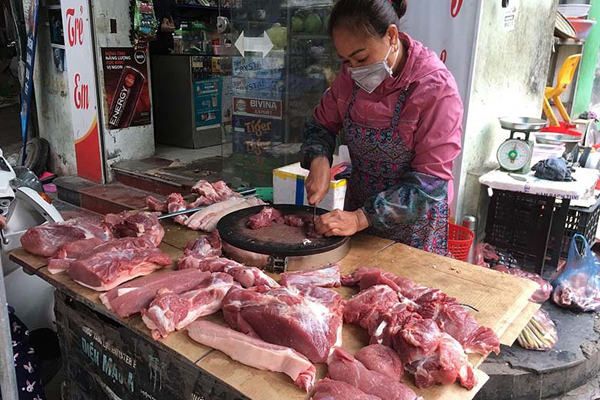 Thịt heo nhập khẩu giá rẻ bày bán đầy các cửa hàng-4