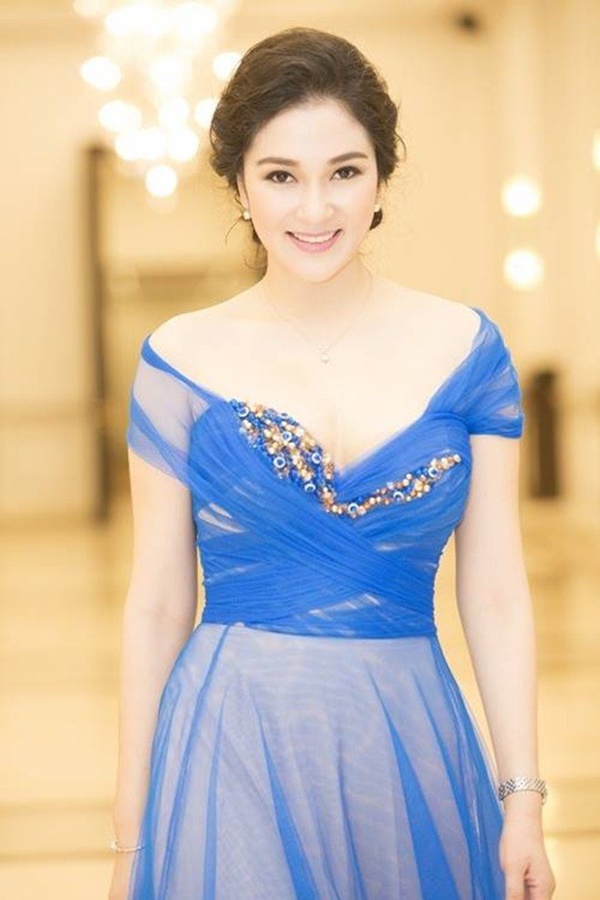 Kín tiếng bao năm, Hoa hậu Nguyễn Thị Huyền giờ chăm khoe tài nấu ăn cho cả đàn con-1