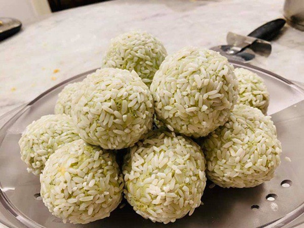 Kín tiếng bao năm, Hoa hậu Nguyễn Thị Huyền giờ chăm khoe tài nấu ăn cho cả đàn con-23