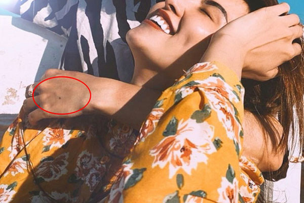 Đang livestream thì bị nói thẩm mỹ làm mắt lé hẳn đi, Hoa hậu Diễm Hương lên tiếng luôn và ngay-4