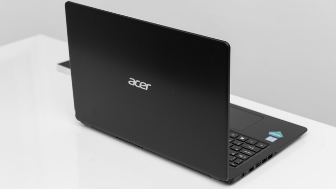 Loạt laptop giá rẻ phù hợp để làm việc tại nhà trong mùa dịch Covid-19-4