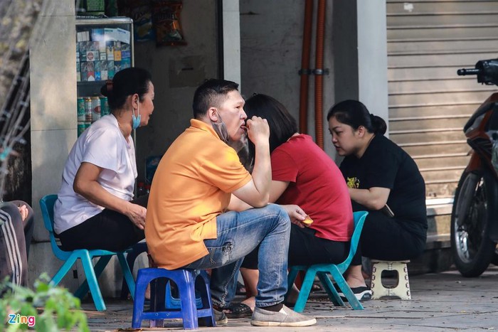 Cảnh buôn bán thò thụt trong lệnh cách ly xã hội-4