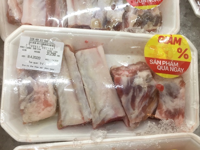 Thịt heo nhập khẩu giá rẻ bày bán đầy các cửa hàng-3