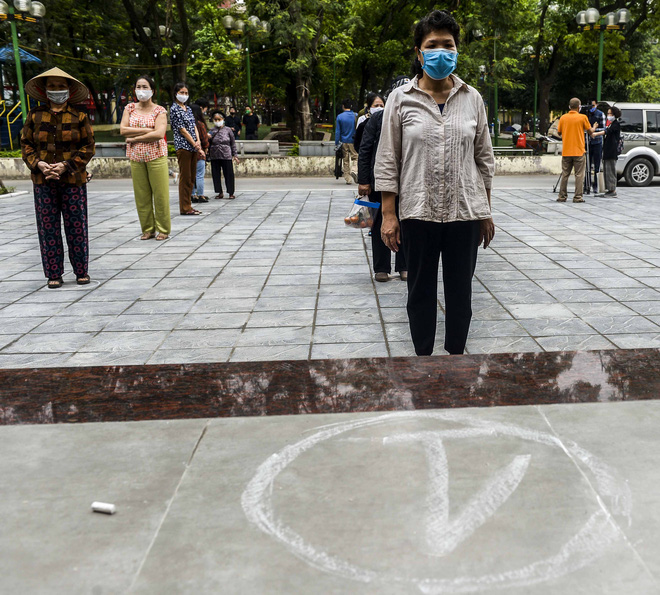 Hà Nội lần đầu tiên xuất hiện máy ATM gạo miễn phí cho người nghèo-11