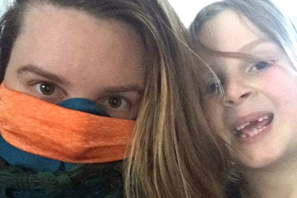 Nghiên cứu mới: Virus SARS-CoV-2 có thể bay xa 4m trong không khí-1