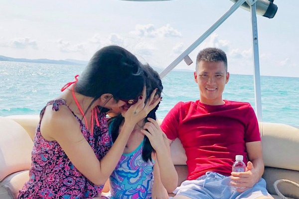 Thủy Tiên bạo hành Công Vinh giữa đêm chỉ vì dám công khai đối đáp với vợ thế này-3