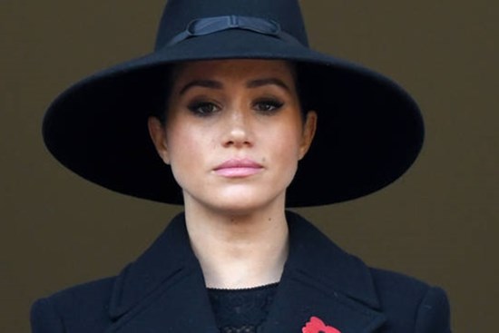 Toan tính của Meghan Markle trong 