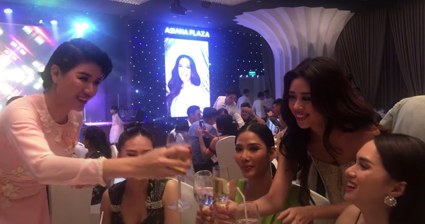 3 tháng trước khi nói lại xích mích năm xưa, Trang Trần - Hương Giang vẫn tay bắt mặt mừng-1