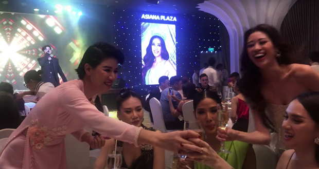 3 tháng trước khi nói lại xích mích năm xưa, Trang Trần - Hương Giang vẫn tay bắt mặt mừng-2