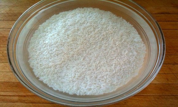 After washing the rice, do not cook it immediately, do this step for fragrant and non-sticky rice