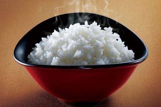Vo gạo xong đừng nấu ngay, thêm bước này cơm thơm dẻo, hạt trong veo