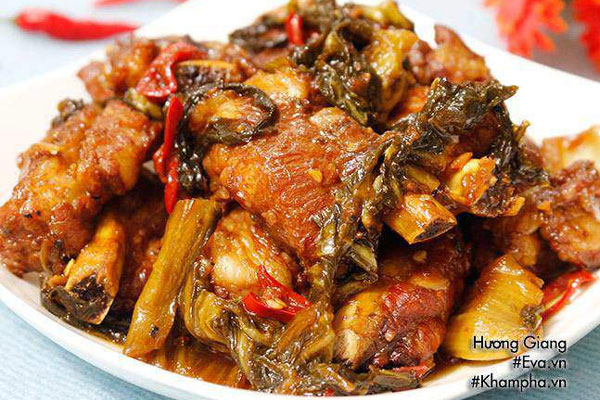 Mẹ đảm làm món chân giò kho dứa vừa mềm vừa ngon, chồng con&nbsp;khen hết lời-11