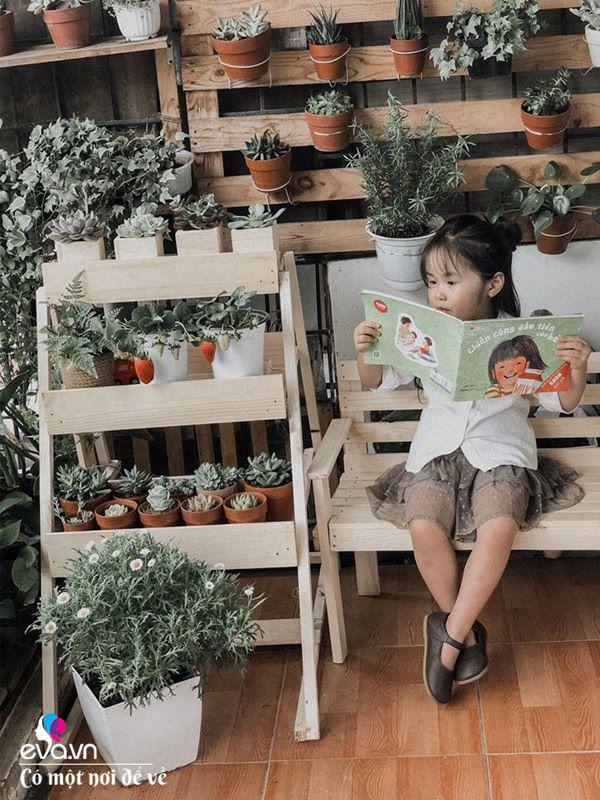 Mẹ Hà Nội cải tạo chuồng cọp” 6m2 thành ban công ngập sắc, chỉ mất 10 triệu-13