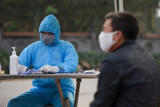 Bệnh nhân 262 mỗi ngày đi xe đưa đón nhân viên với 40 người