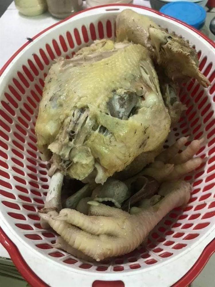 Tìm thấy hung thần của hội ghét bếp: Cuộc đời em là một đường thẳng, chỉ vì luộc gà mà... toang-9