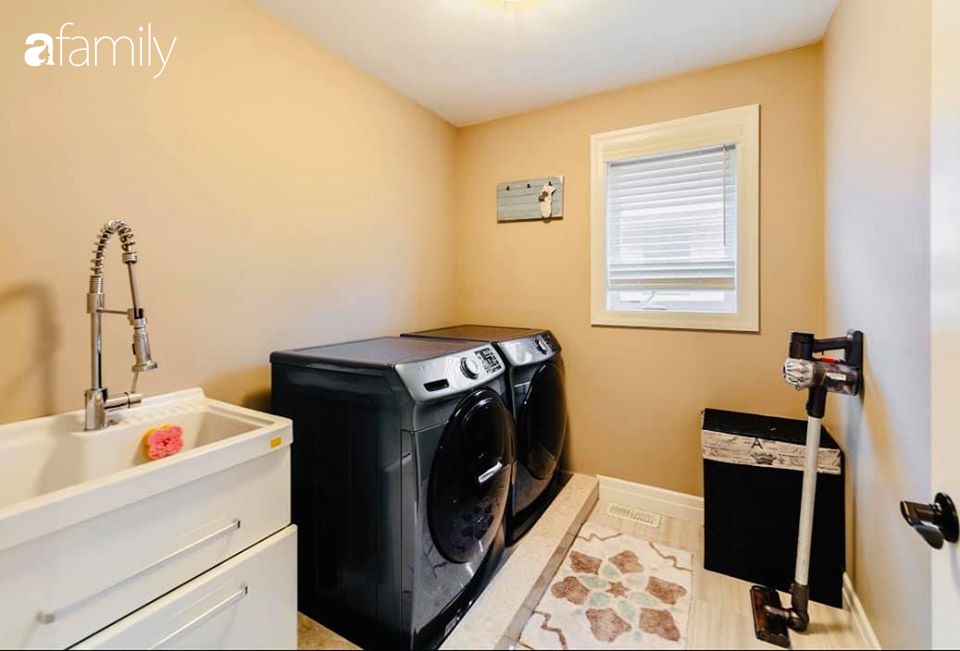 Mẹ Việt ở Canada khoe ngôi nhà đẹp như trong phim, thích nhất là căn bếp vừa đứng nấu cơm vừa ngắm trời mây cây cối-23