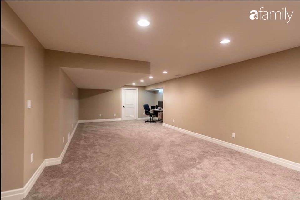 Mẹ Việt ở Canada khoe ngôi nhà đẹp như trong phim, thích nhất là căn bếp vừa đứng nấu cơm vừa ngắm trời mây cây cối-30