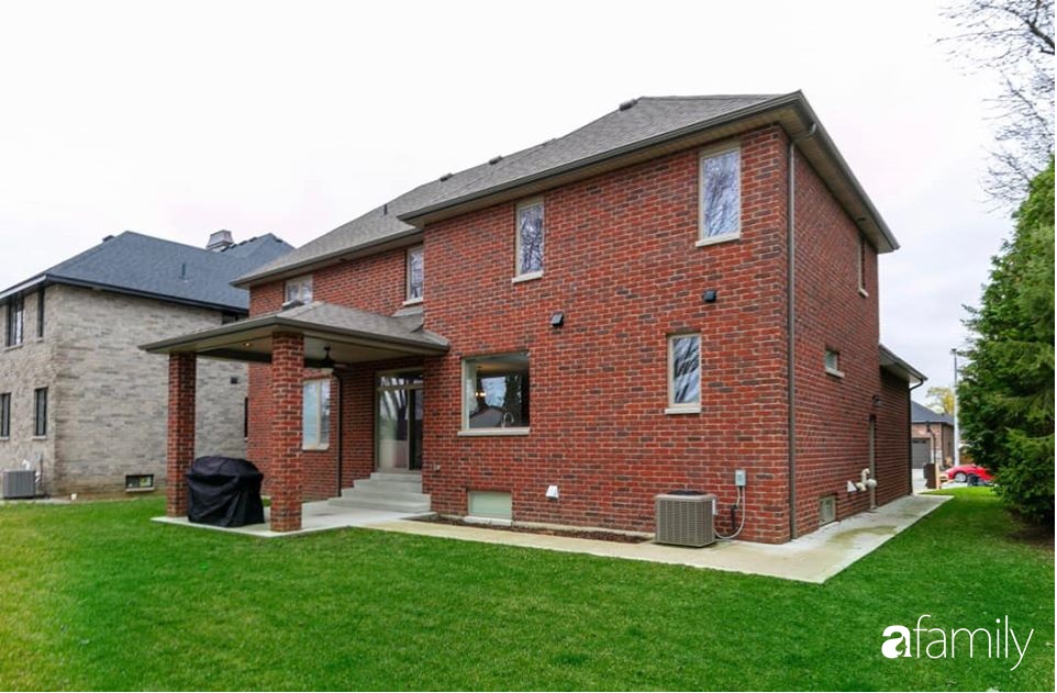 Mẹ Việt ở Canada khoe ngôi nhà đẹp như trong phim, thích nhất là căn bếp vừa đứng nấu cơm vừa ngắm trời mây cây cối-31