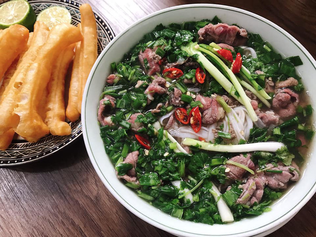 Tự nấu phở bò xịn sò tại nhà bằng một tuyệt chiêu khiến chồng con mê tít-7