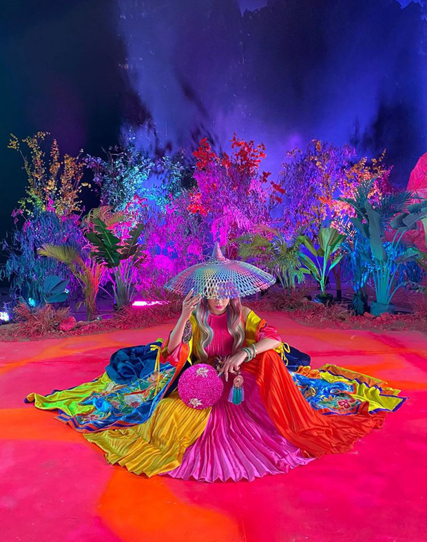 MV Kẻ cắp gặp bà già: Giải mã đẳng cấp khác biệt của Hoàng Thùy Linh, ván cờ của kẻ tiên phong-2