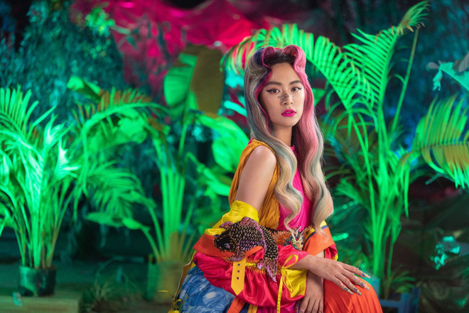 MV Kẻ cắp gặp bà già: Giải mã đẳng cấp khác biệt của Hoàng Thùy Linh, ván cờ của kẻ tiên phong-1