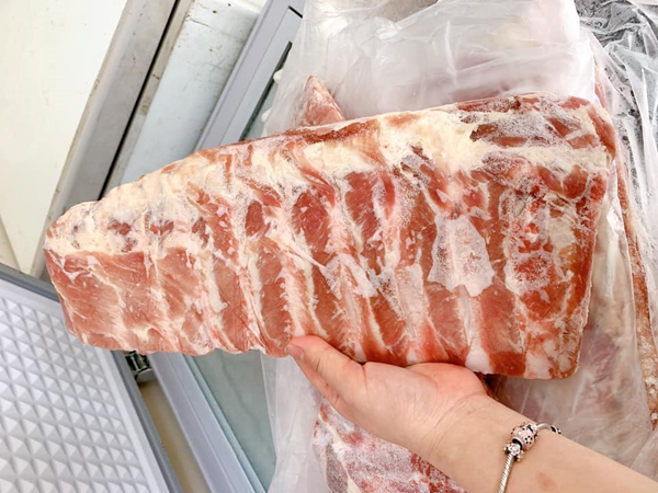 Vì sao người tiêu dùng nghi ngại với thịt lợn nhập khẩu?-1
