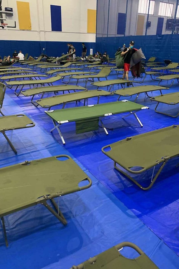 Mẹ ơi, con như sắp chết - cuộc sống trên tàu sân bay thành ổ dịch-7