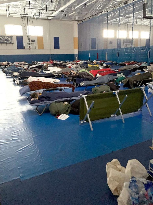 Mẹ ơi, con như sắp chết - cuộc sống trên tàu sân bay thành ổ dịch-8