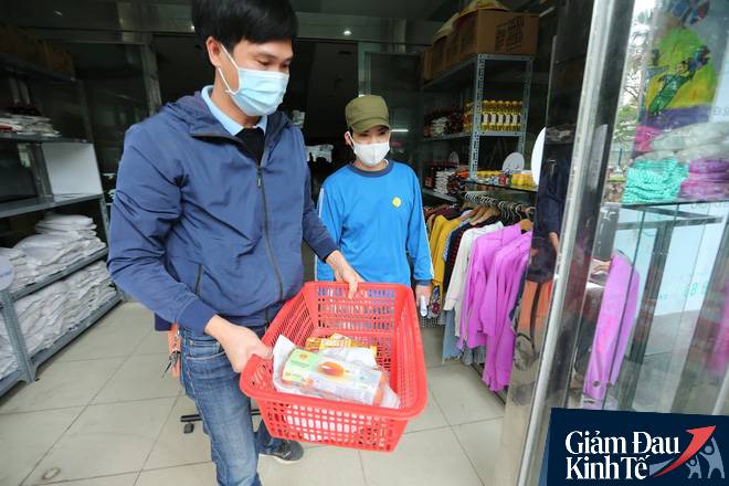 Bên trong siêu thị đặc biệt nhất mùa Covid-19: Giá chỉ đề tượng trưng, hóa đơn 0 đồng-10