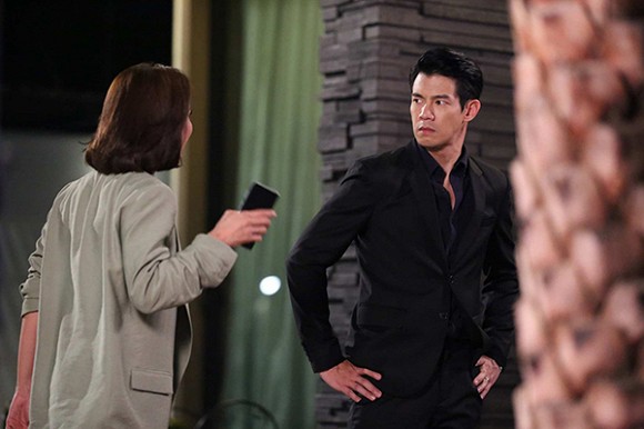 Từ tòa về, chị dâu và anh trai tôi dọn đồ rời nhà bố mẹ mà chẳng ai bận tâm đến đứa con đang khóc hết nước mắt khiến bố tôi đang ốm cũng phải bật dậy-1