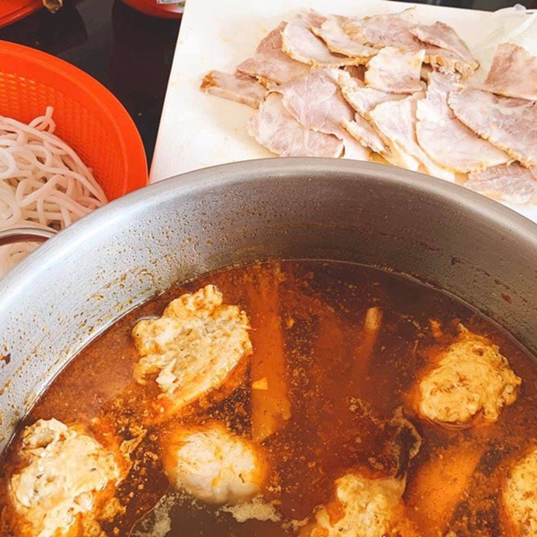 Sống sung túc, Mỹ Lệ vẫn chăm nấu ăn cho chồng con, thấy béo mẫm cũng đáng-14