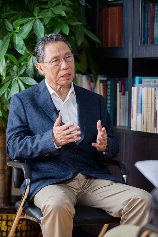 12 dự đoán mới nhất của chuyên gia chống dịch hàng đầu Trung Quốc về Covid-19-1