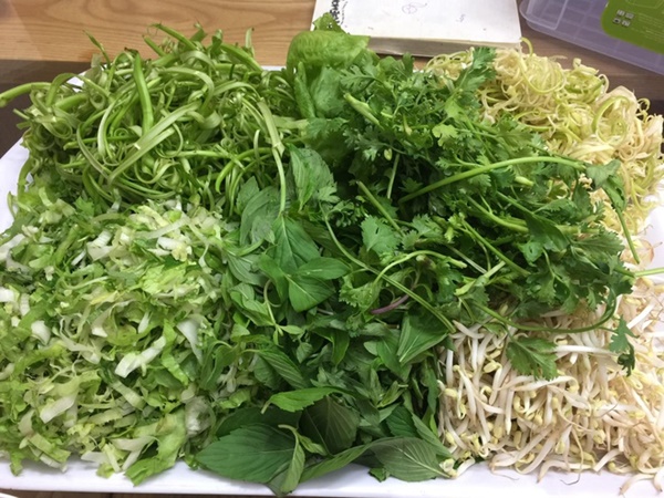 Công thức tự nấu bún bò Huế chuẩn vị, thơm ngon nhức nhối tại nhà-2