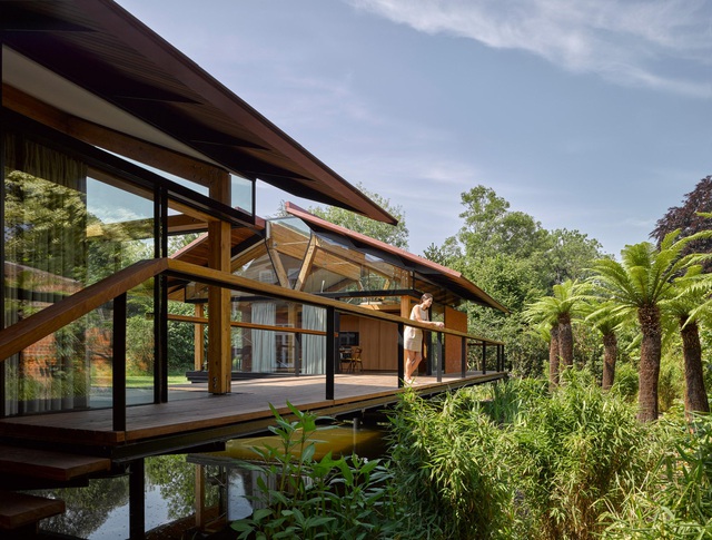 Ngôi nhà nằm giữa hồ với mái nhà chẻ đôi”: Sáng đón nắng, đêm ngắm sao-1