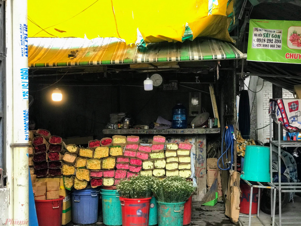 Hoa Đà Lạt cho không, về Sài Gòn muốn mua rẻ phải ra lề đường-5