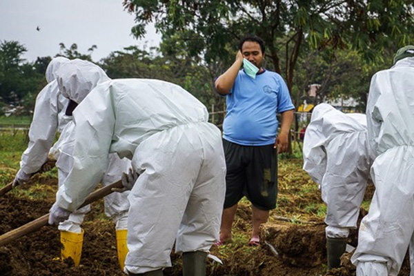Nếu chưa có vaccine Covid-19, Mỹ cần giãn cách xã hội đến năm 2022?-2