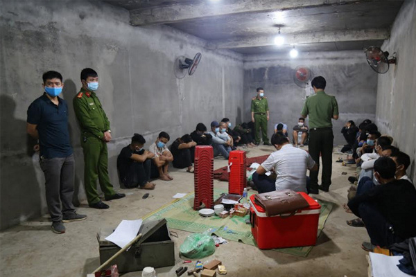 Nam thanh niên bị đâm trọng thương trong khu cách ly-2