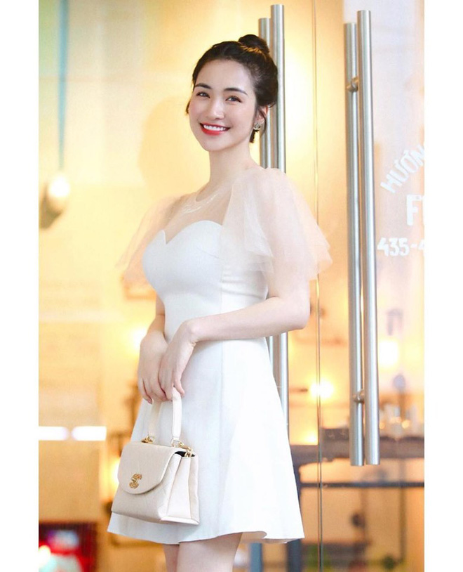 Choáng ngợp tủ đồ hiệu cực khủng của mỹ nhân Vbiz: Ngọc Trinh bày biện như mê cung, Phạm Hương cũng hoành tráng không kém!-11